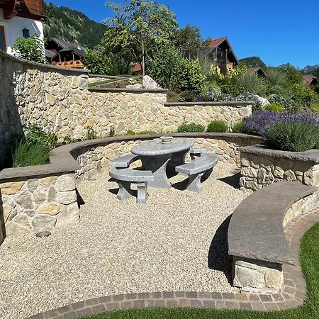 Schossleitner - Der Wohlfuehl-ansitz Am Wolfgangsee Mit Weitblick *