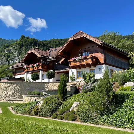 아파트 Schossleitner - Der Wohlfuehl-ansitz Am Wolfgangsee Mit Weitblick