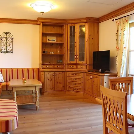 Schossleitner - Der Wohlfuehl-ansitz Am Wolfgangsee Mit Weitblick Appartement